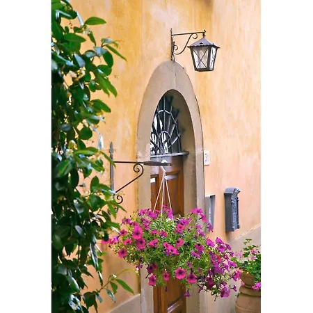 Santo Agostino Apartment *